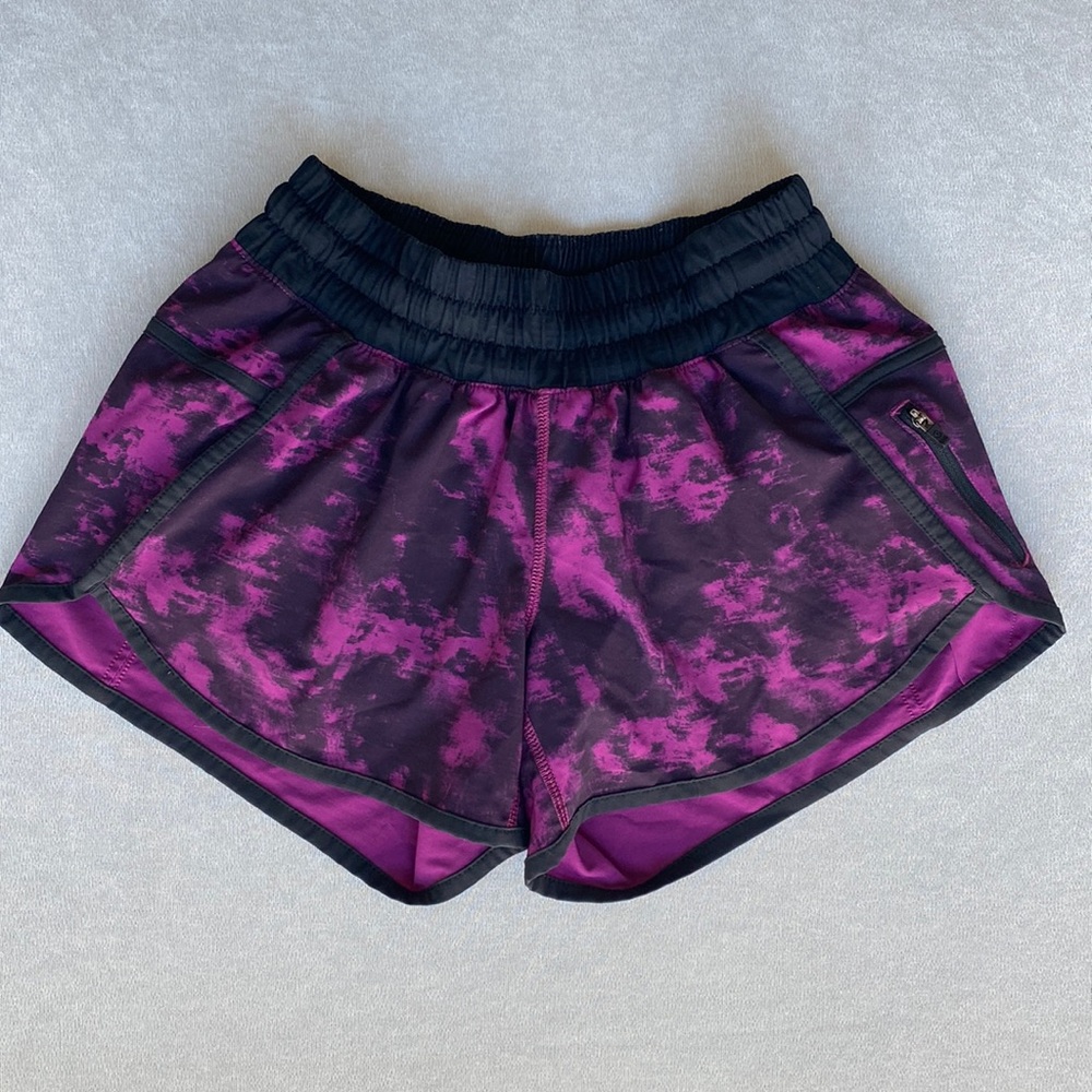 Lululemon Tracker Shorts - Picture 1 of 7